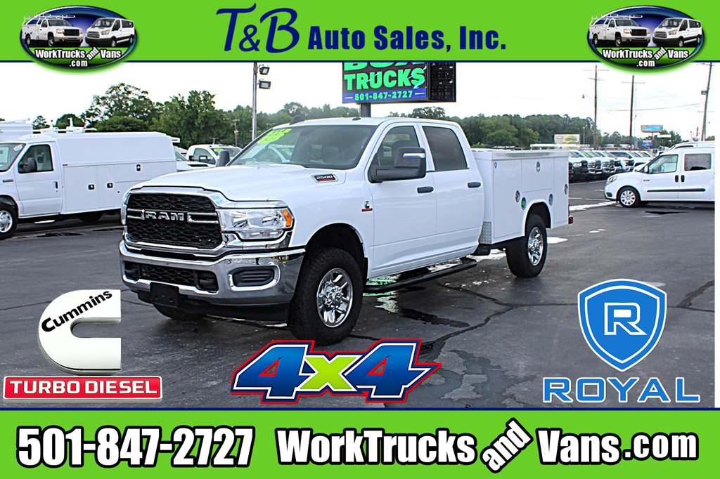 2023 RAM 2500 Tradesman 4X4 Crew Cab LWB's photo