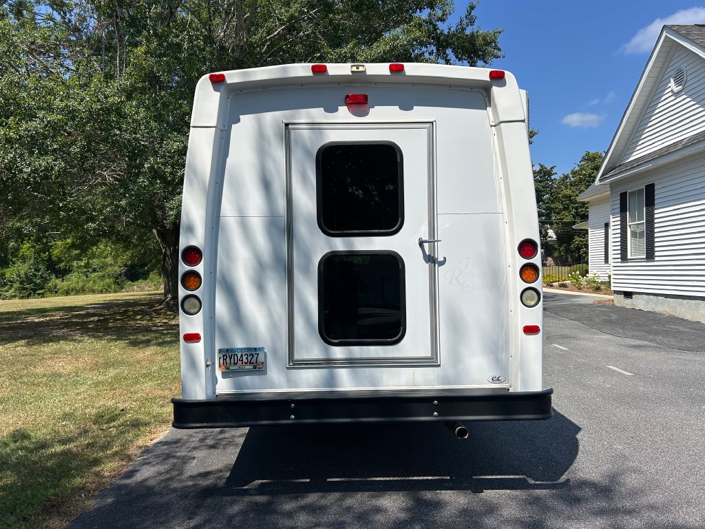 Photo 6 of this FORD ECONOLINE