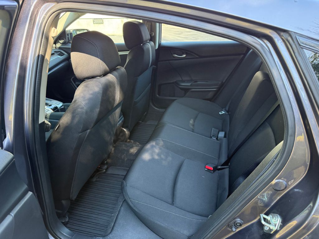 Photo 9 of this HONDA CIVIC