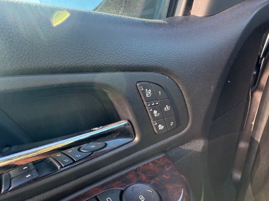 Photo 11 of this GMC YUKON XL
