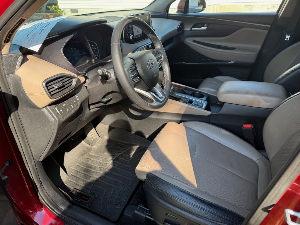 Photo 11 of this HYUNDAI SANTA FE
