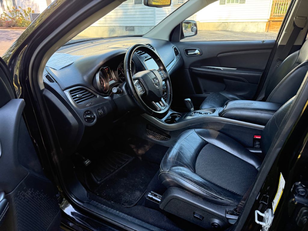 Photo 10 of this DODGE JOURNEY