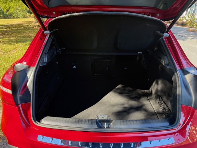 Photo 8 of this MERCEDES-BENZ GLA