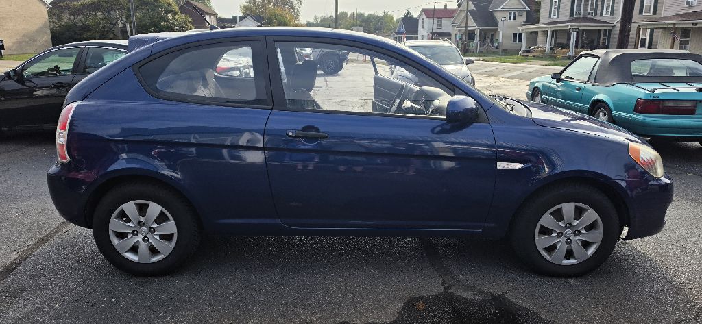 Photo 7 of this HYUNDAI ACCENT