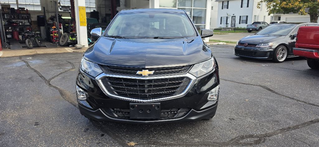 Photo 3 of this CHEVROLET EQUINOX