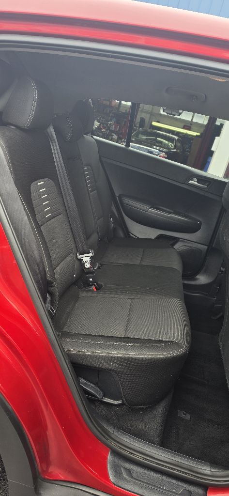 Photo 9 of this KIA SPORTAGE