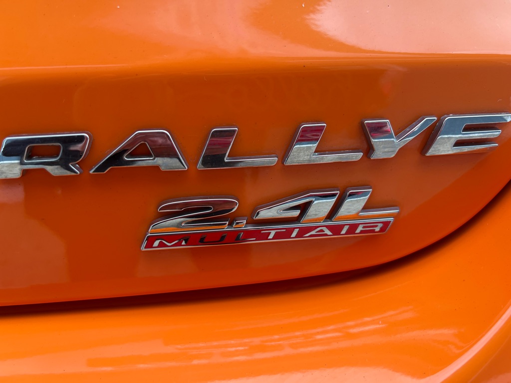 Photo 14 of this DODGE DART