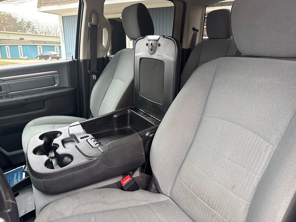 Photo 16 of this RAM 1500 CLASSIC