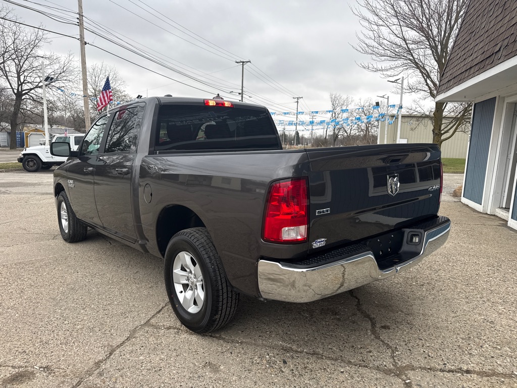 Photo 3 of this RAM 1500 CLASSIC