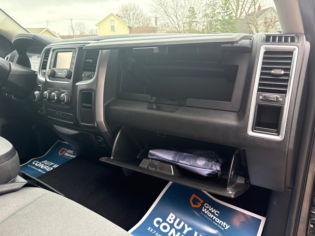 Photo 32 of this RAM 1500 CLASSIC