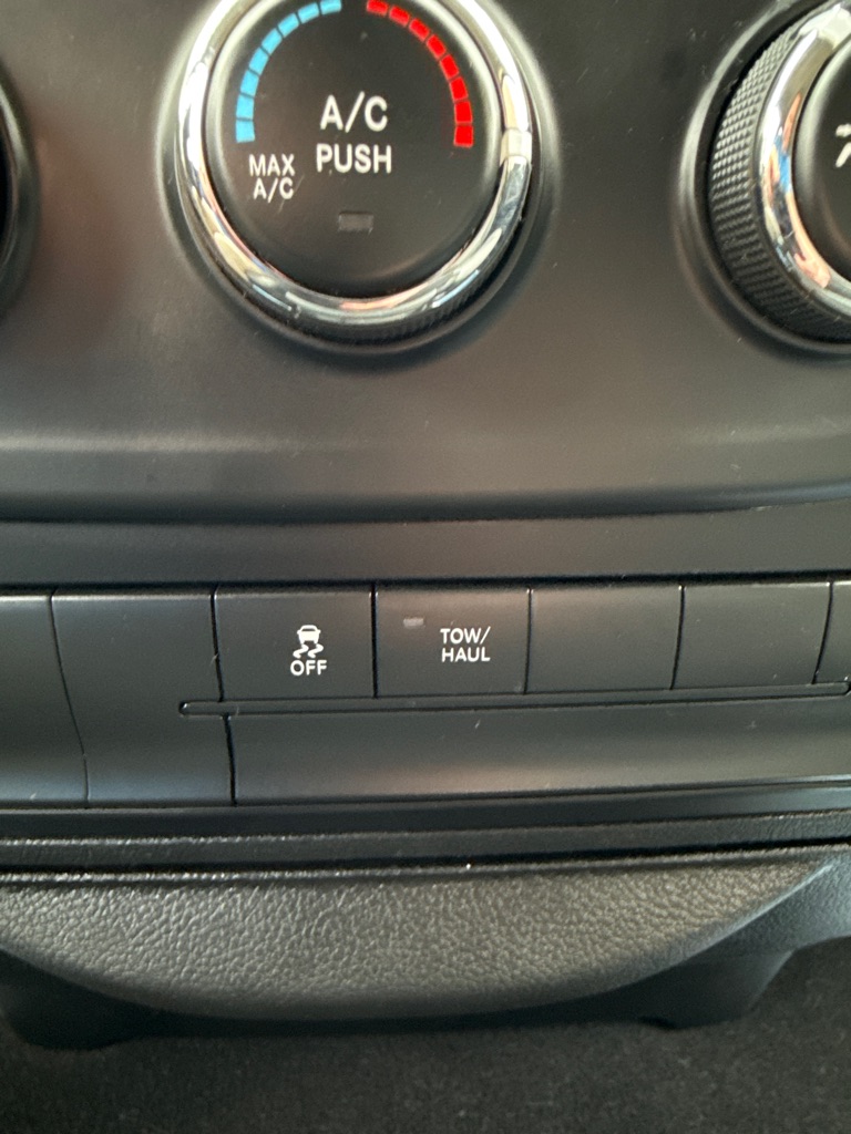 Photo 21 of this RAM 1500 CLASSIC