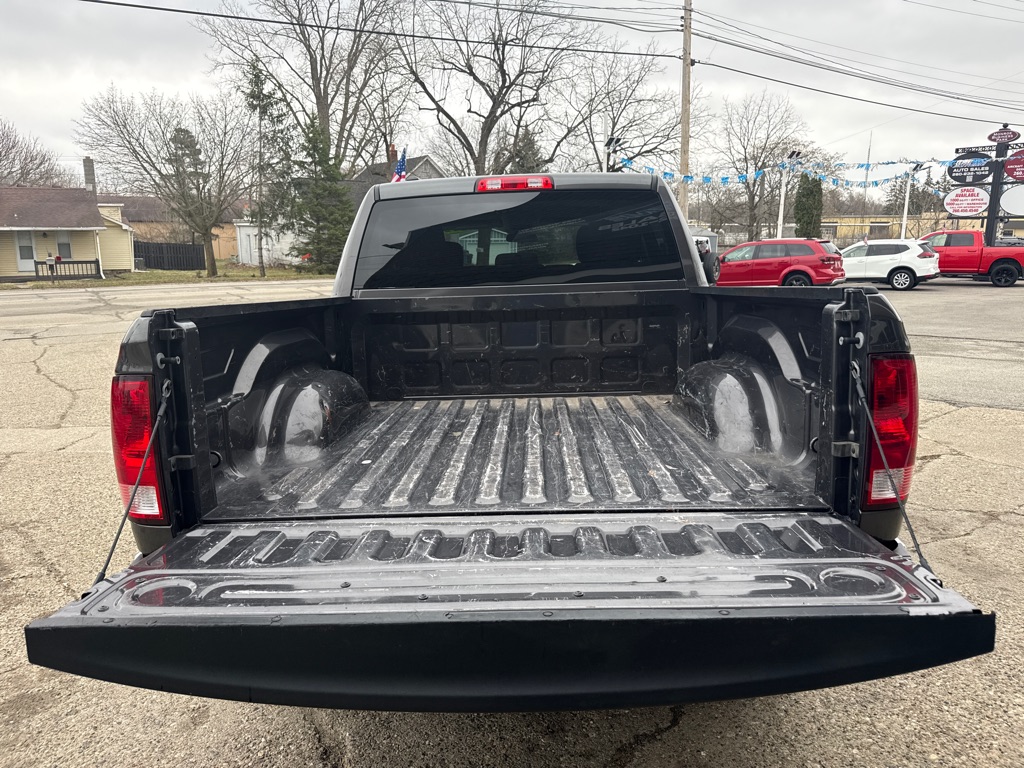Photo 5 of this RAM 1500 CLASSIC