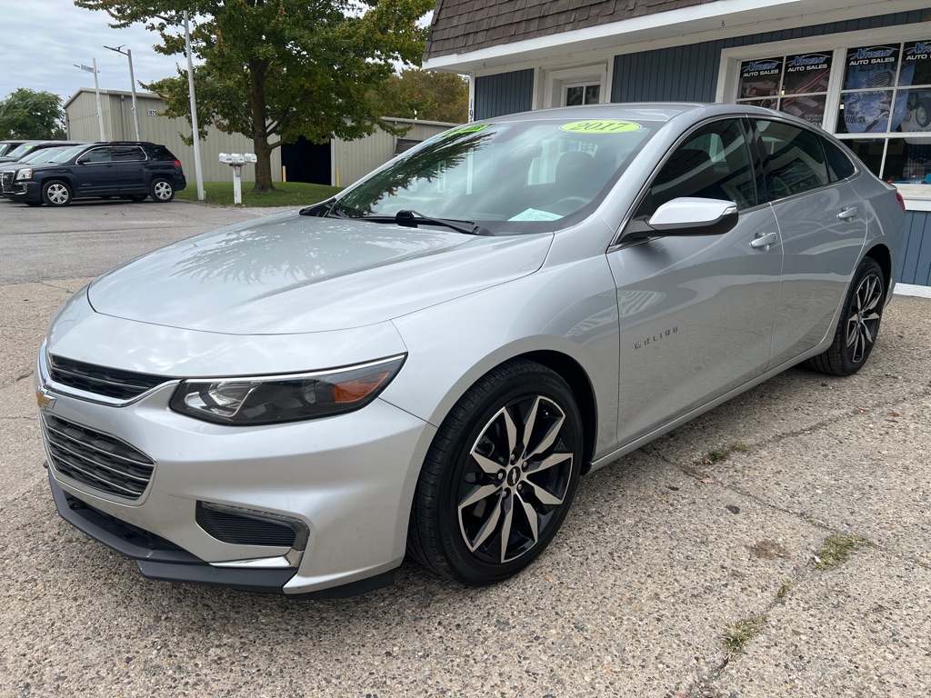 Photo 5 of this CHEVROLET MALIBU