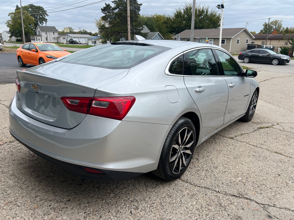 Photo 9 of this CHEVROLET MALIBU