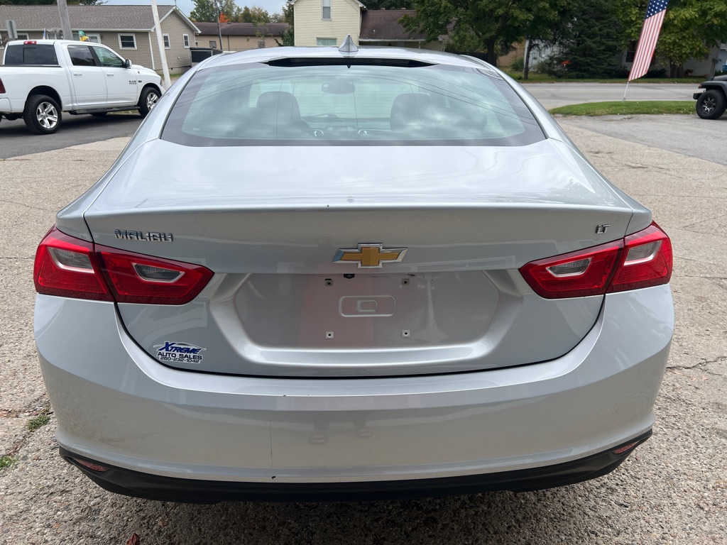 Photo 8 of this CHEVROLET MALIBU