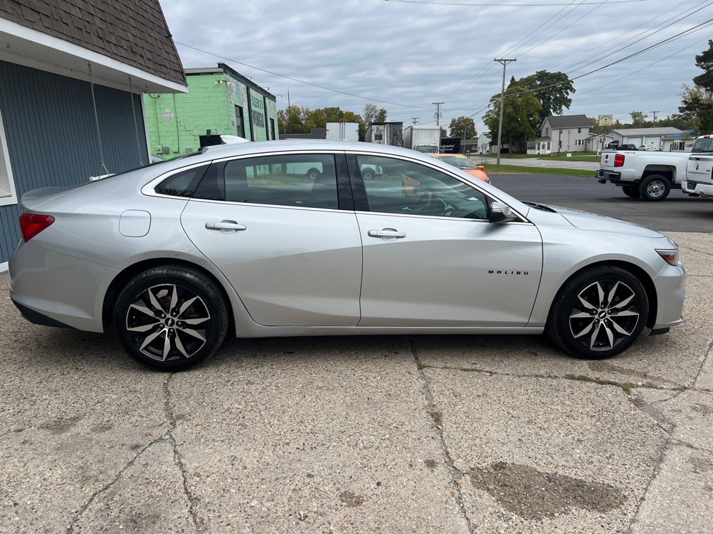 Photo 10 of this CHEVROLET MALIBU