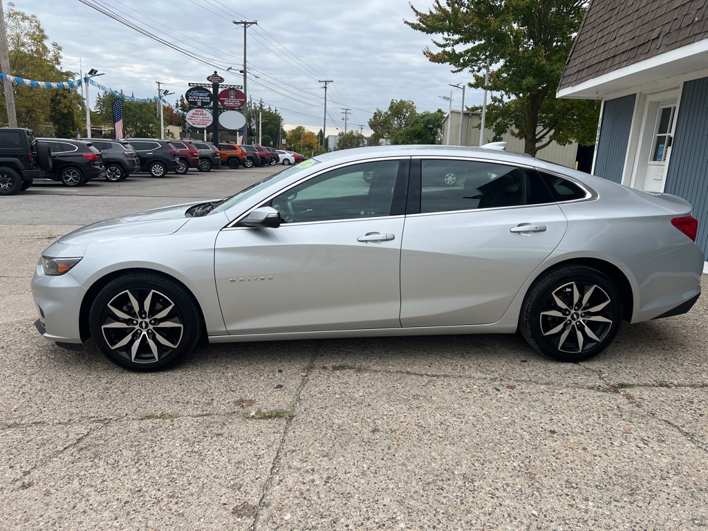 Photo 6 of this CHEVROLET MALIBU