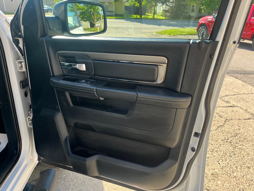 Photo 18 of this RAM 1500