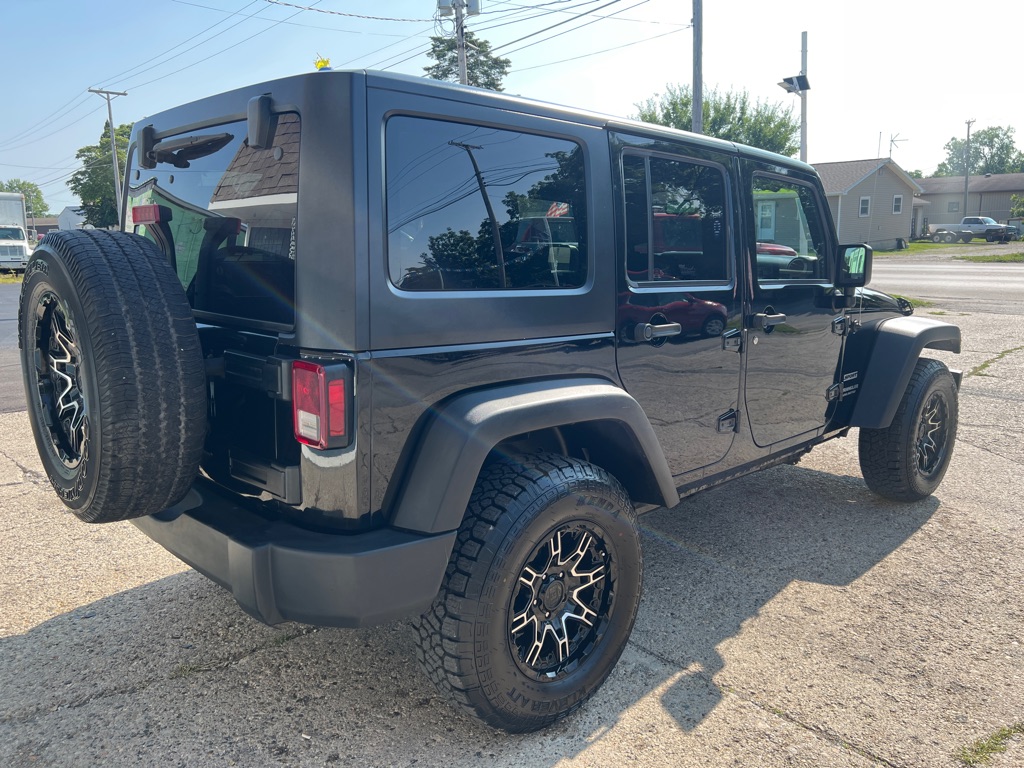 Photo 8 of this JEEP WRANGLER UNLIMI