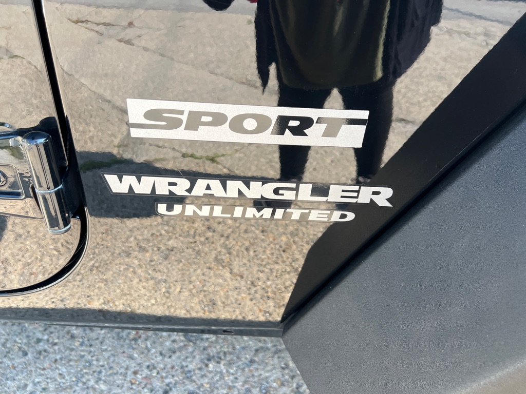 Photo 12 of this JEEP WRANGLER UNLIMI