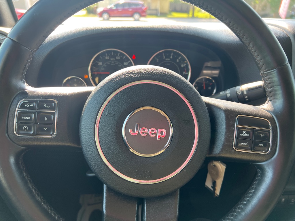 Photo 30 of this JEEP WRANGLER UNLIMI