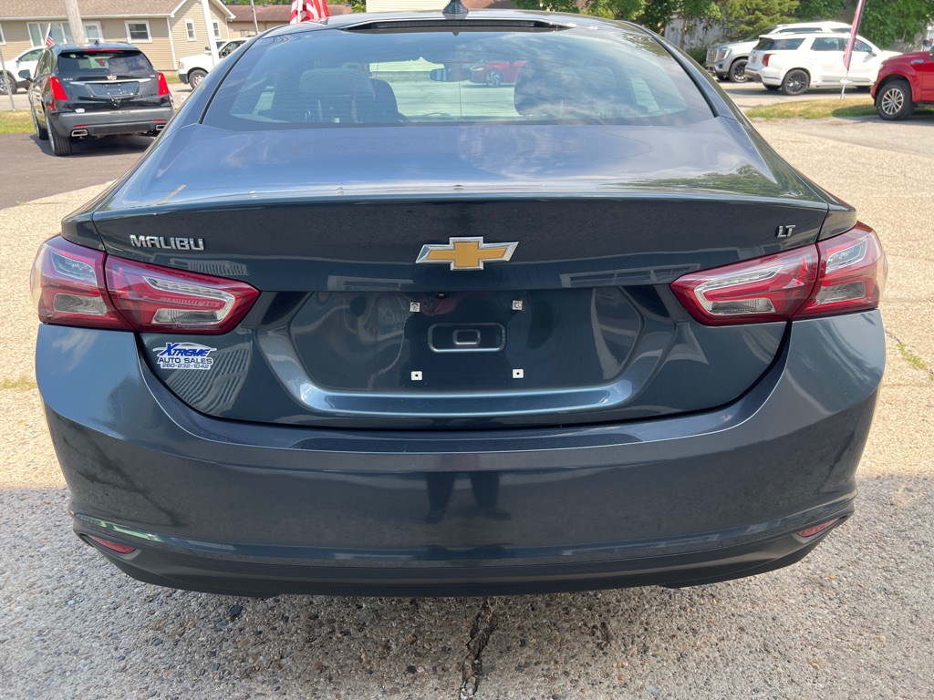 Photo 8 of this CHEVROLET MALIBU