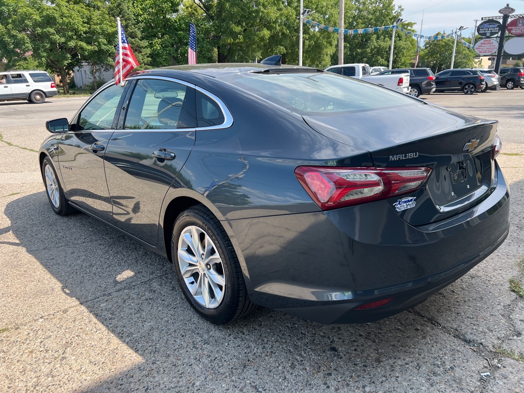 Photo 7 of this CHEVROLET MALIBU