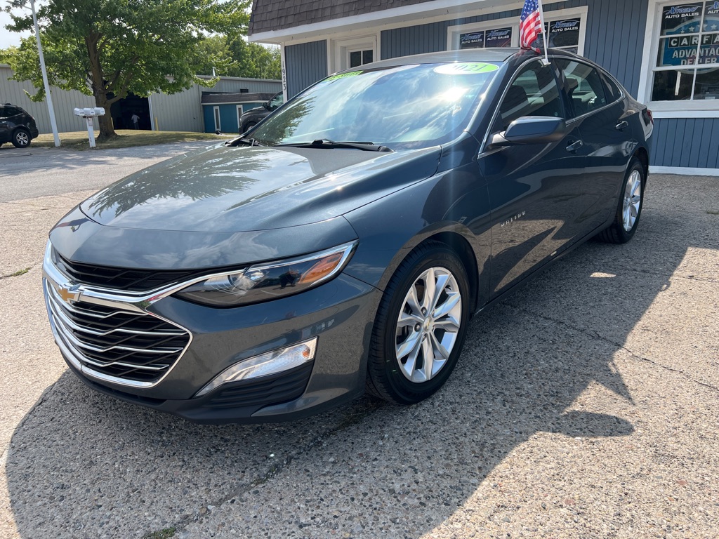 Photo 5 of this CHEVROLET MALIBU