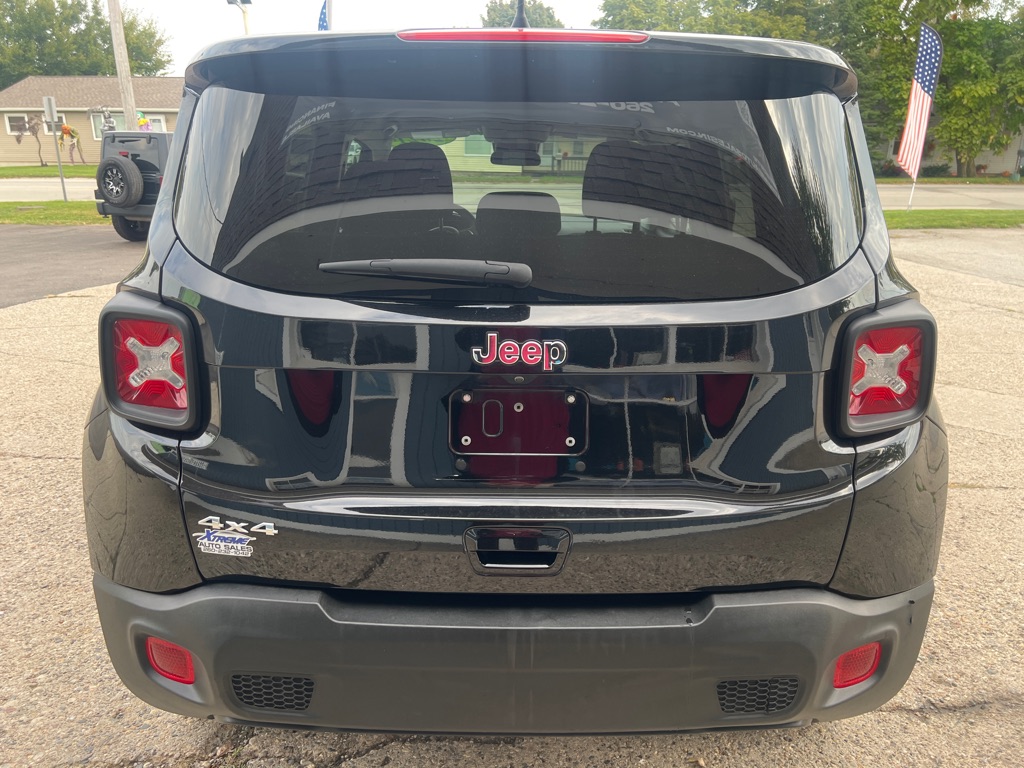 Photo 7 of this JEEP RENEGADE