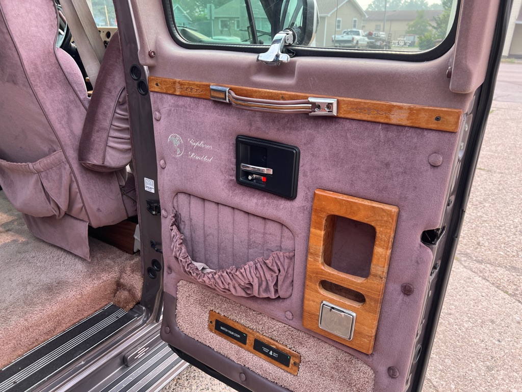 Photo 18 of this CHEVROLET G20 VAN