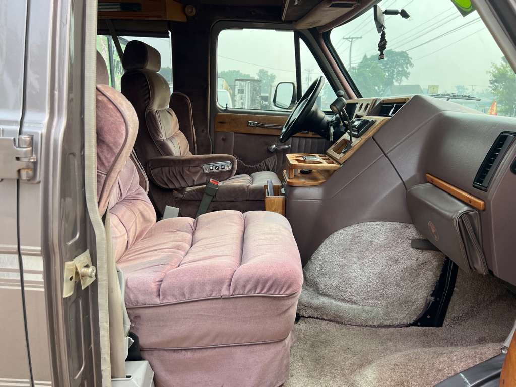 Photo 23 of this CHEVROLET G20 VAN