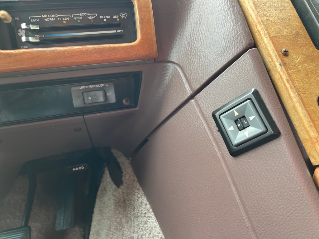 Photo 28 of this CHEVROLET G20 VAN