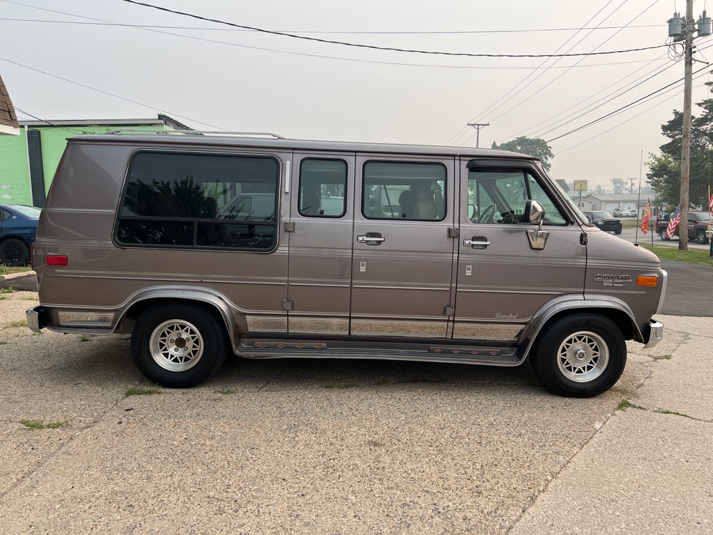 Photo 12 of this CHEVROLET G20 VAN