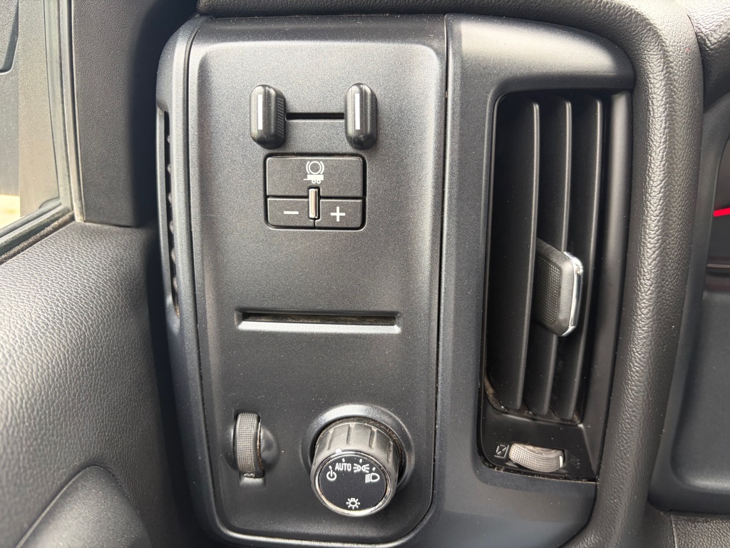 Photo 40 of this CHEVROLET SILVERADO 2500H