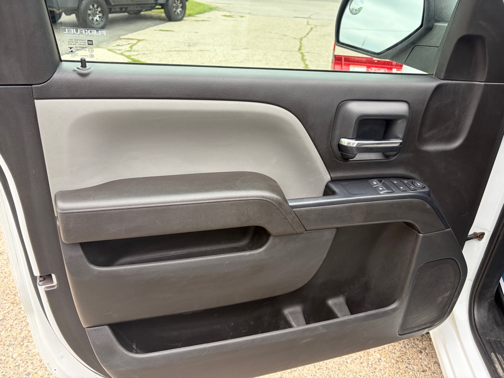 Photo 19 of this CHEVROLET SILVERADO 2500H