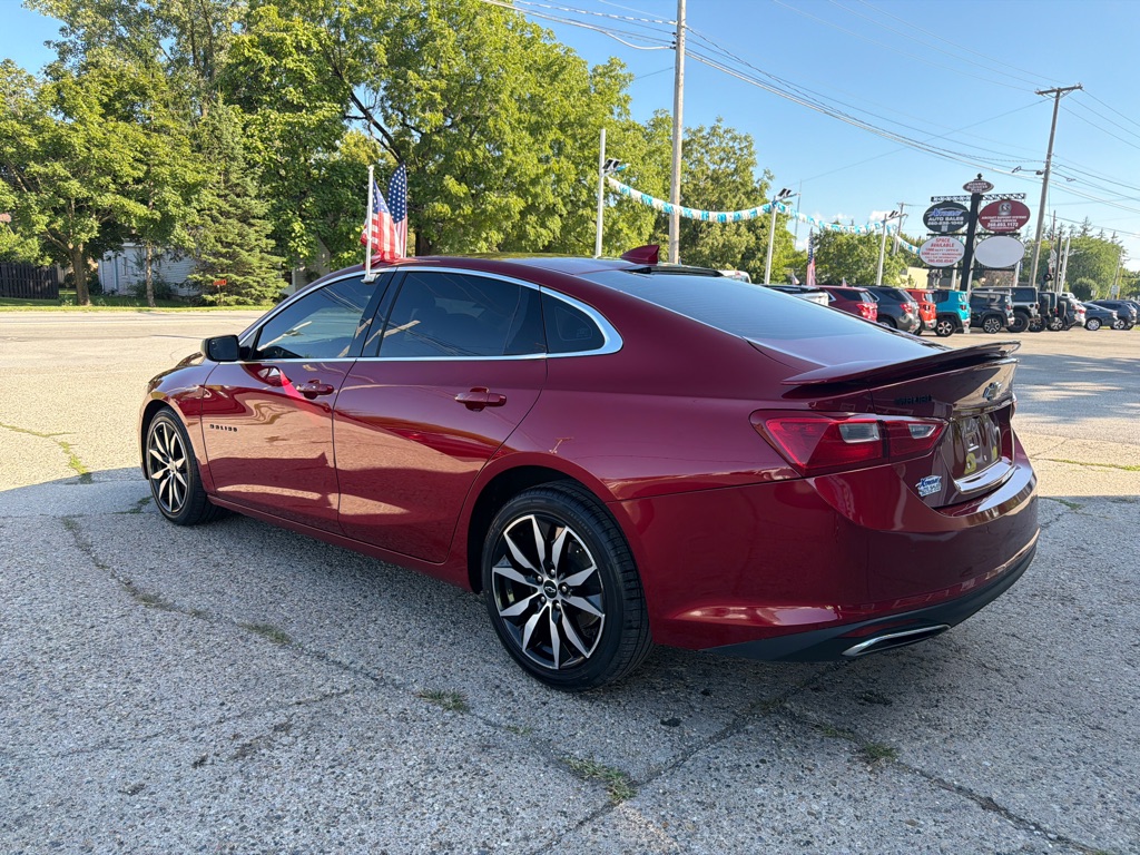 Photo 5 of this CHEVROLET MALIBU