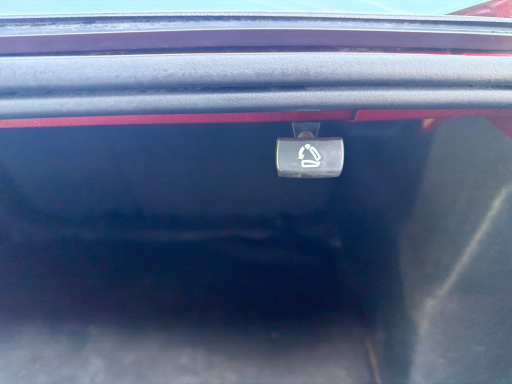 Photo 18 of this CHEVROLET MALIBU