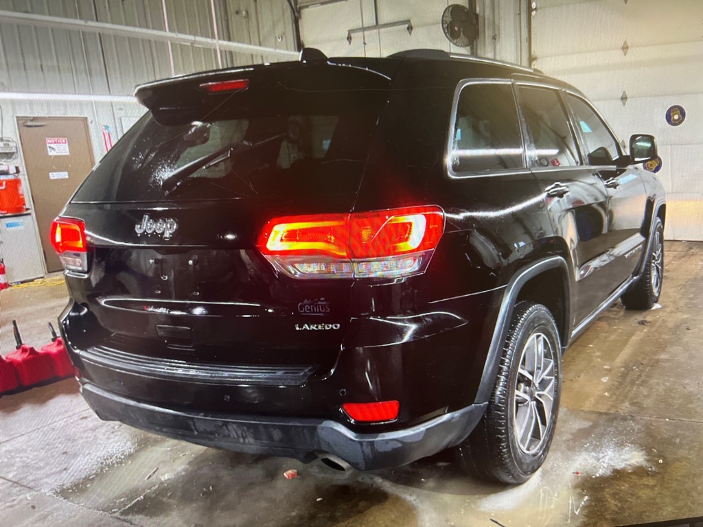 Photo 4 of this JEEP GRAND CHEROKEE