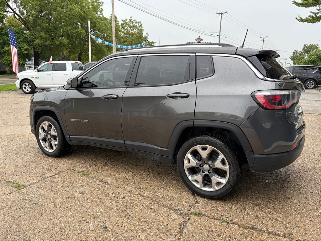Photo 7 of this JEEP COMPASS