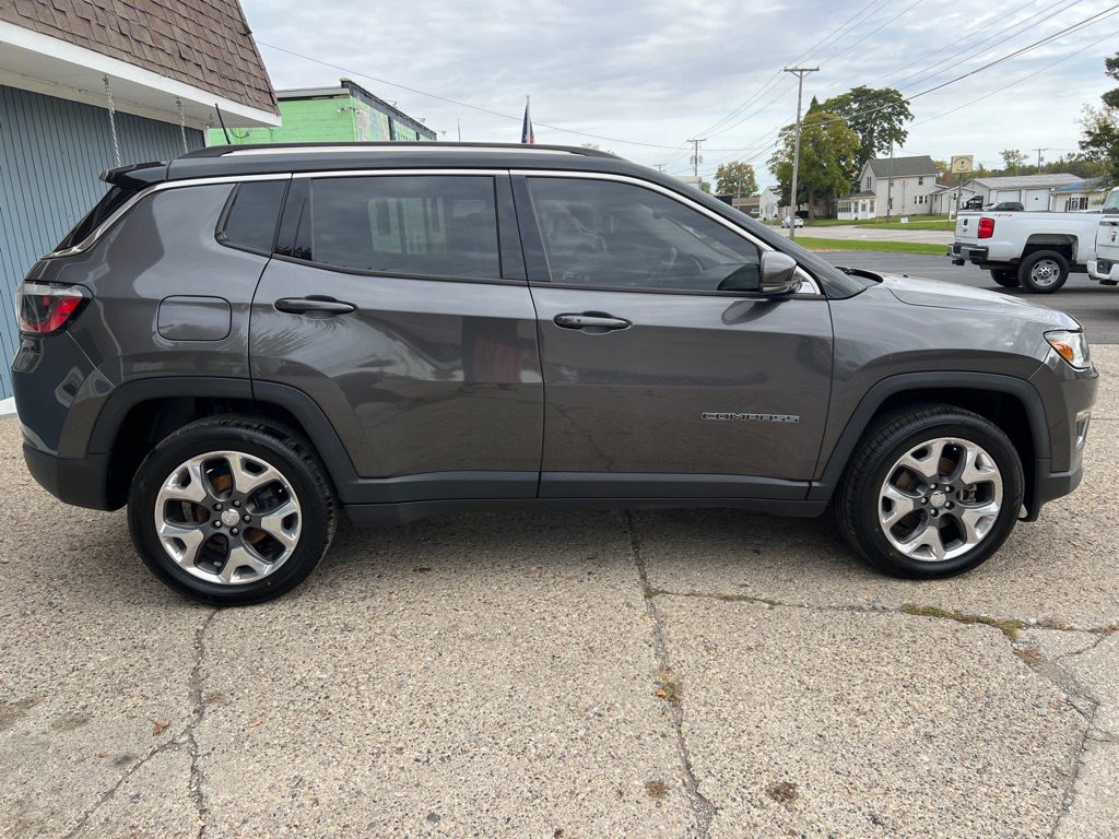 Photo 20 of this JEEP COMPASS