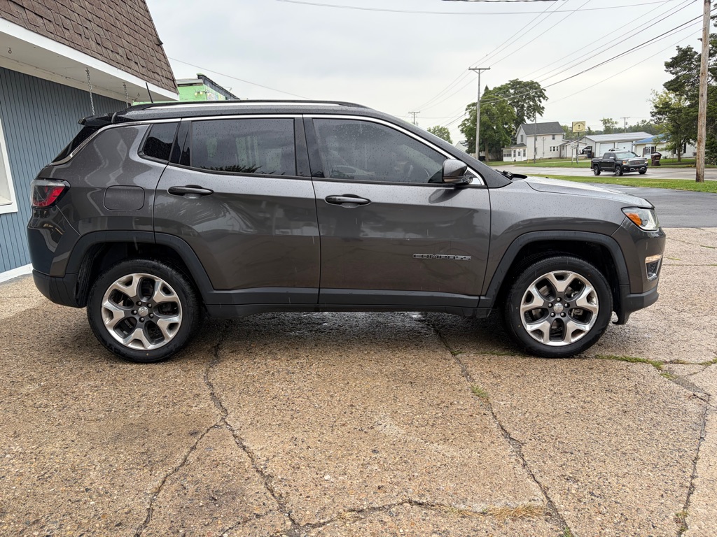 Photo 9 of this JEEP COMPASS