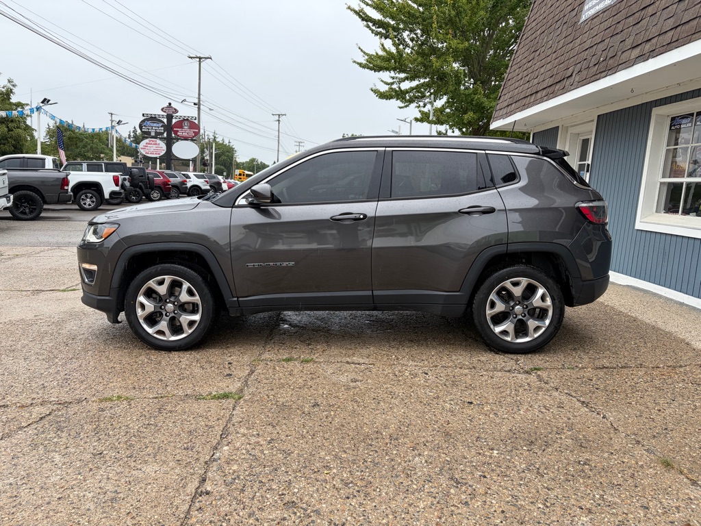 Photo 6 of this JEEP COMPASS