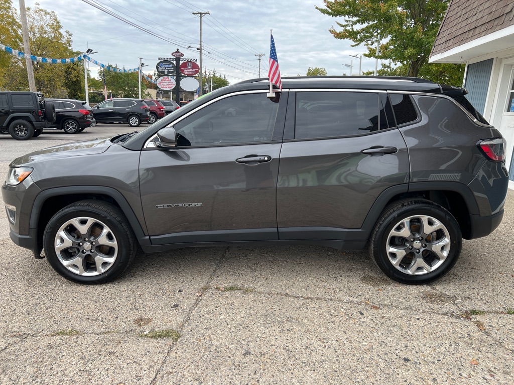 Photo 16 of this JEEP COMPASS