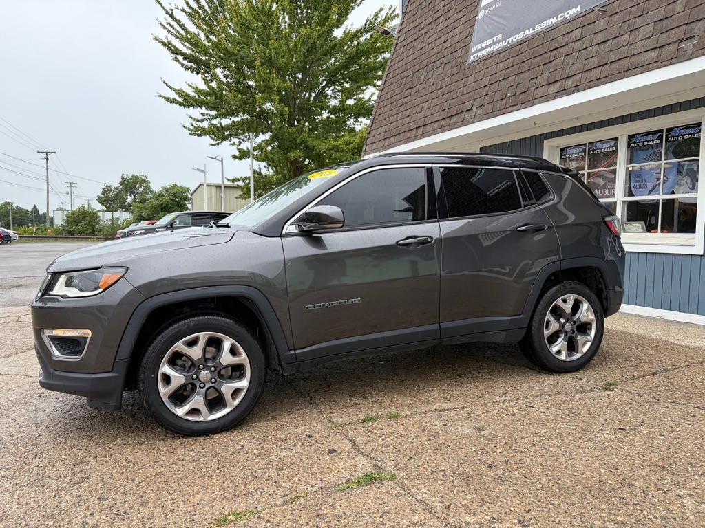 Photo 5 of this JEEP COMPASS