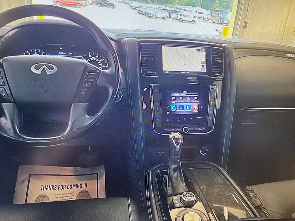 Photo 15 of this INFINITI QX80
