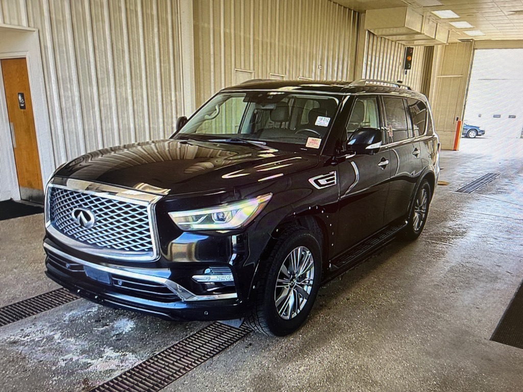 Photo 10 of this INFINITI QX80