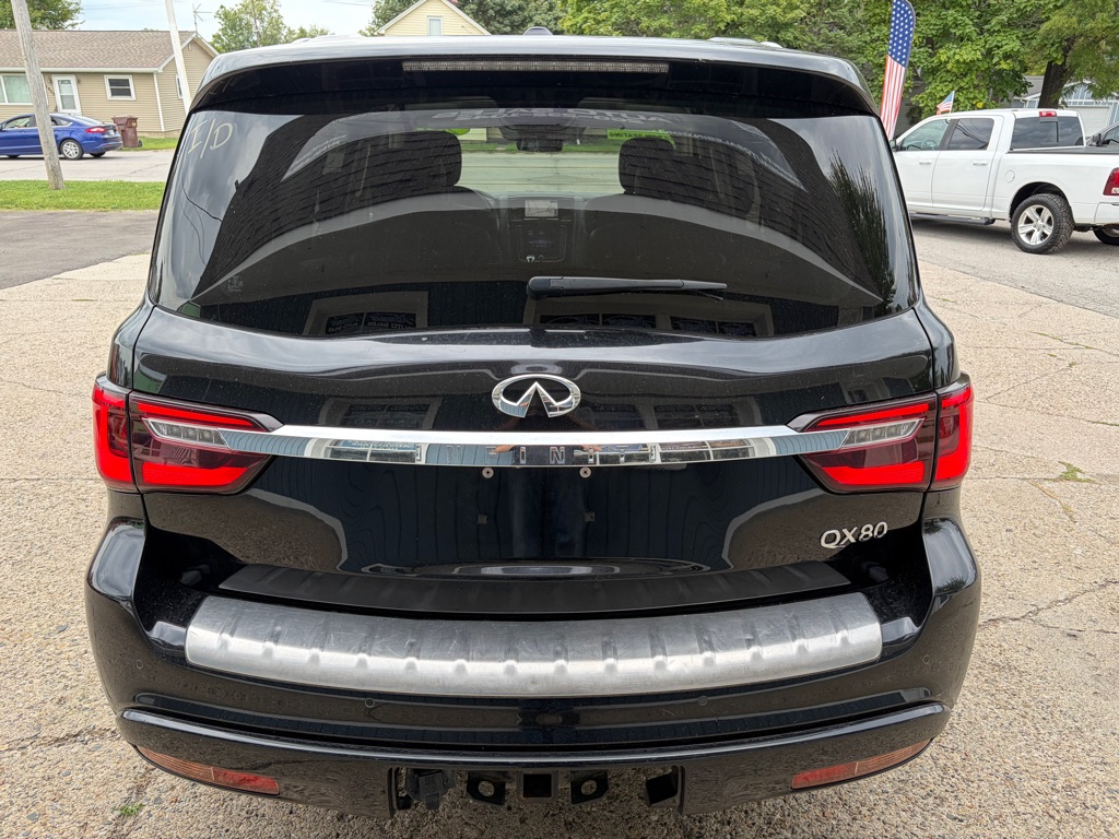 Photo 6 of this INFINITI QX80
