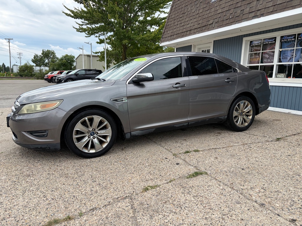 Photo 2 of this FORD TAURUS