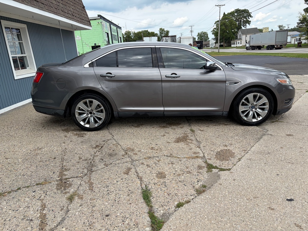 Photo 7 of this FORD TAURUS
