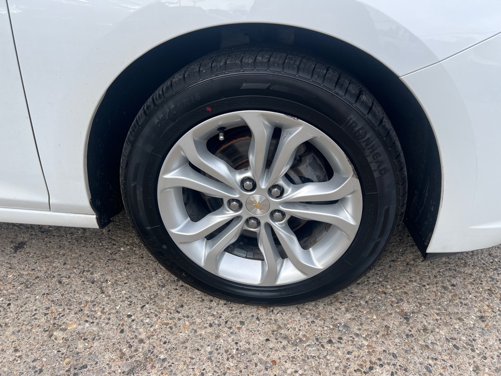Photo 12 of this CHEVROLET CRUZE